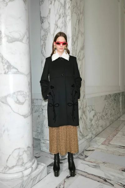 Look 75